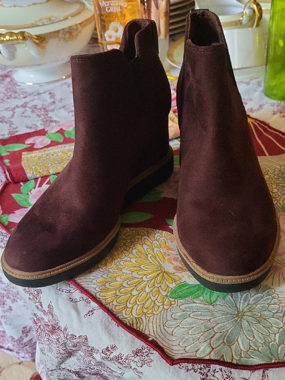 Dr. Scholl's Women's Suede Chelsea Ankle Boots in Dark Burgundy